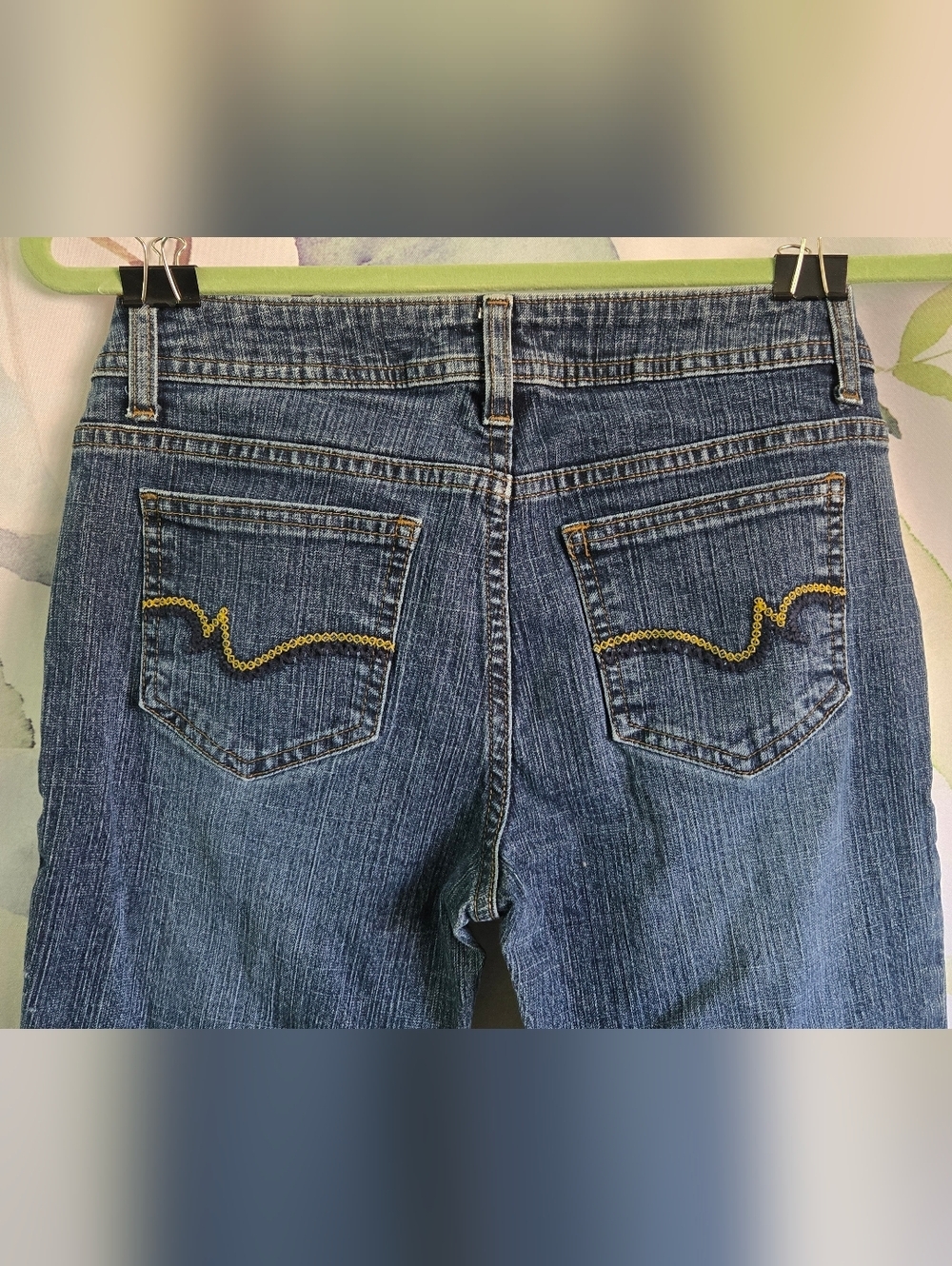 SO | Medium Dark Bootcut Jeans sz 5 - Picture 3 of 8